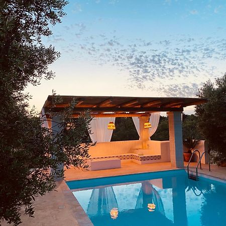 Traditional Trullo With Private Pool Near Ostuni Villa Buitenkant foto