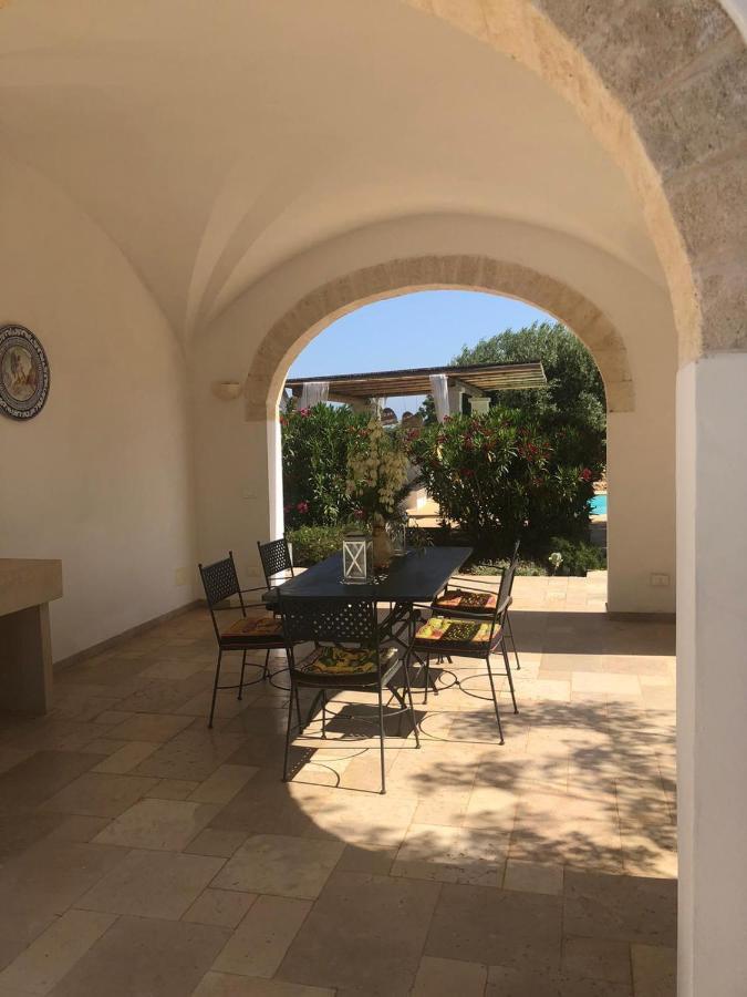 Traditional Trullo With Private Pool Near Ostuni Villa Buitenkant foto