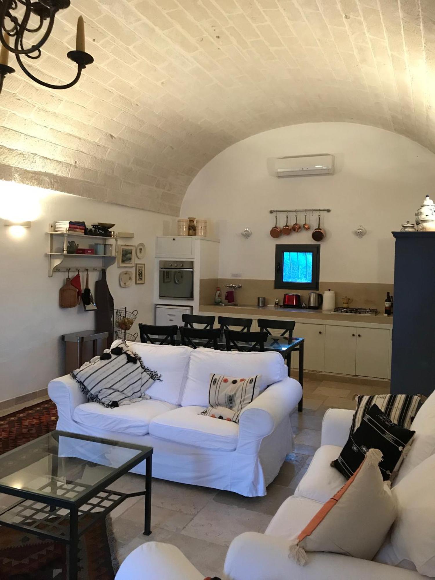 Traditional Trullo With Private Pool Near Ostuni Villa Buitenkant foto