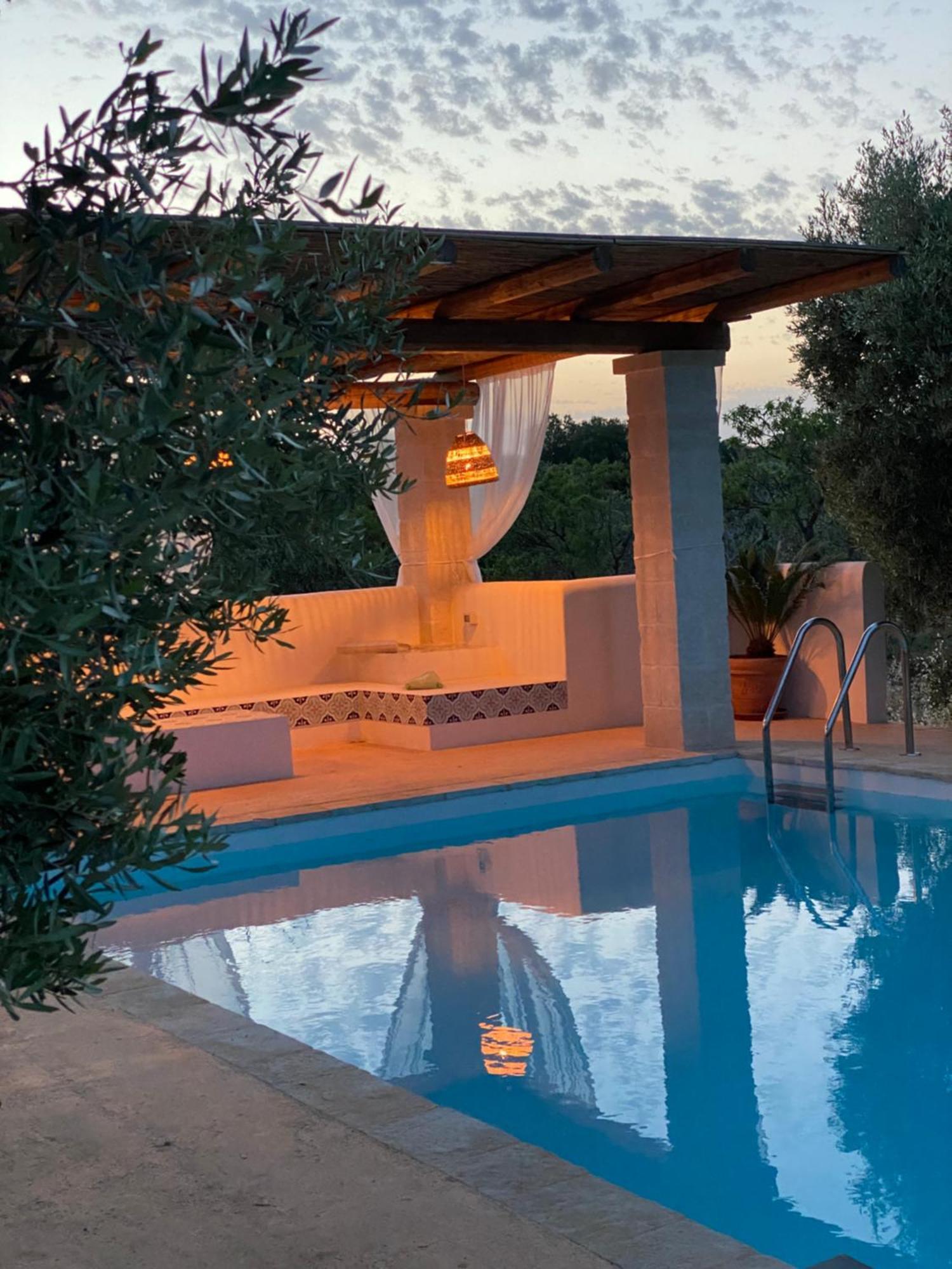 Traditional Trullo With Private Pool Near Ostuni Villa Buitenkant foto